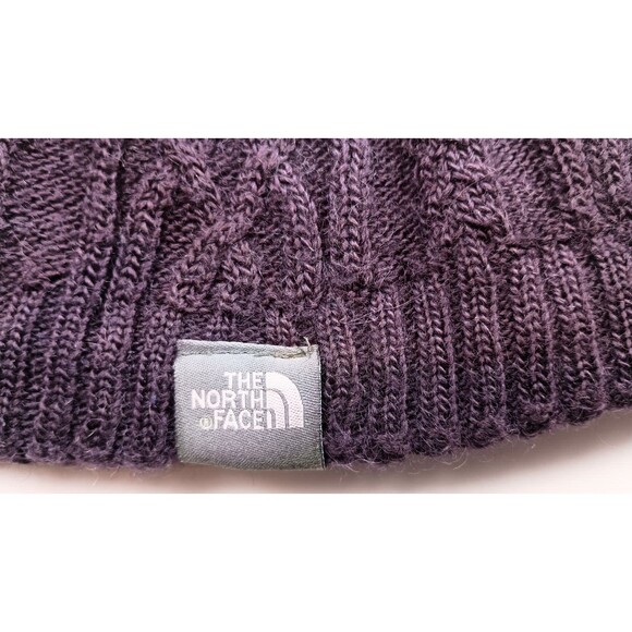 The North Face Cable Minna Beanie in Eggplant Purple One Size Winter Casual Cozy - Picture 2 of 7